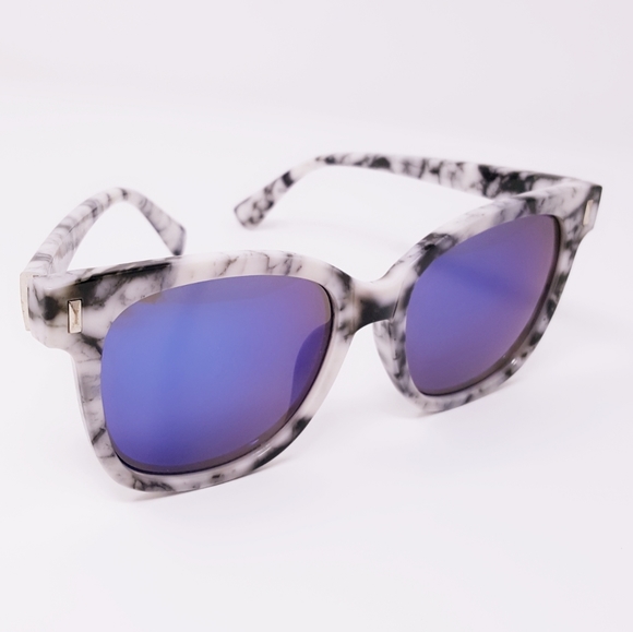 Accessories - Fashion Sunglasses